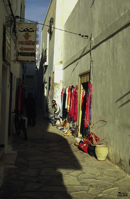 La tienda de los horrores. Medina de Hammamet. Circuito por Túnez