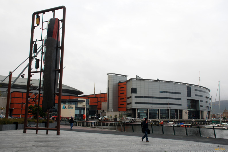 Odissey Arena y puerto de Belfast