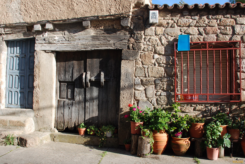 Portón en San Martín de Trevejo. Sierra de Gata