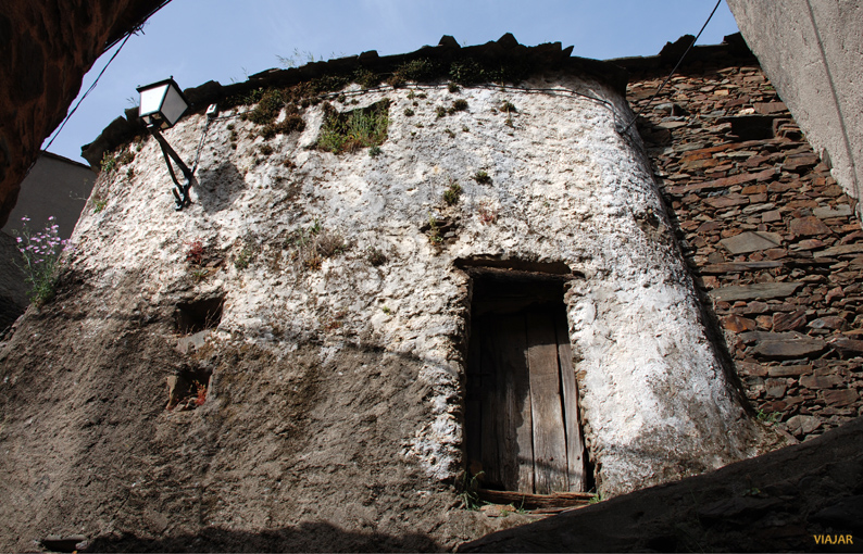 Tipica casa hurdana en El Gasco