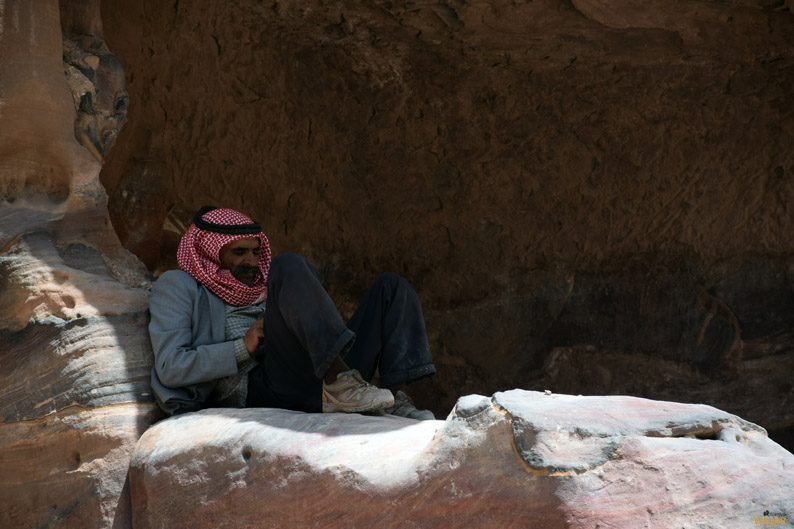 Beduino en Petra. Jordania
