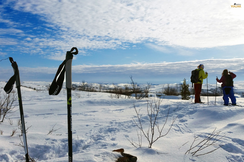 Raquetas de nieve en la Laponia noruega