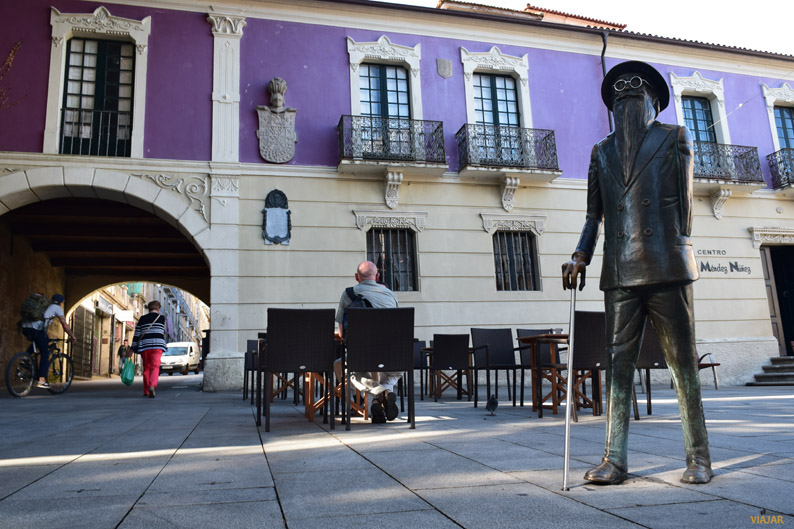 Estatua de Valle-Inclán. Pontevedra