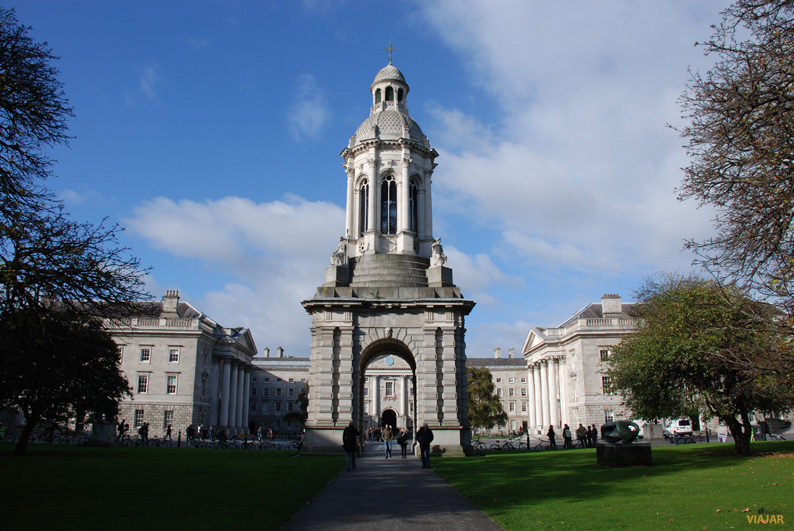 Trinity College, Dublin.  Uno de los escenarios de la serie Norman People