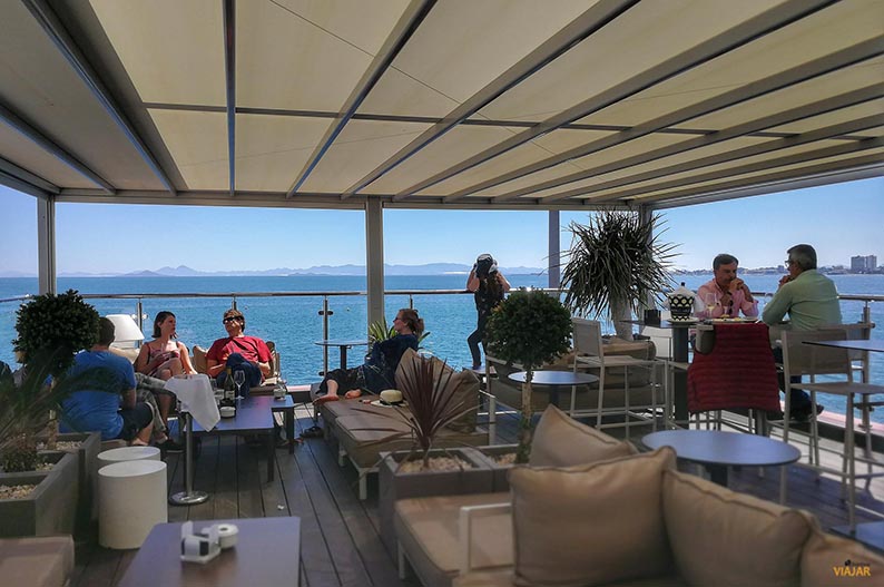 Terraza del restaurante 360. Que ver en el Mar Menor