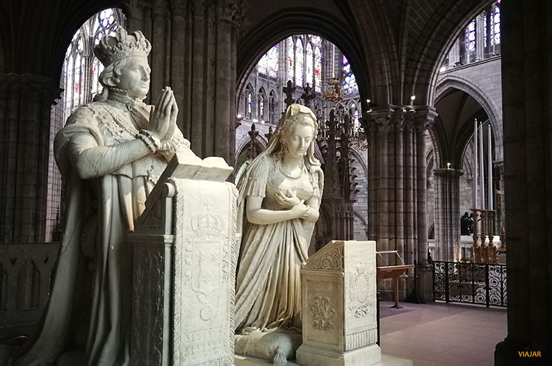 Tumbas de Luis XVI y Maria Antonieta. Basilica de Saint-Denis