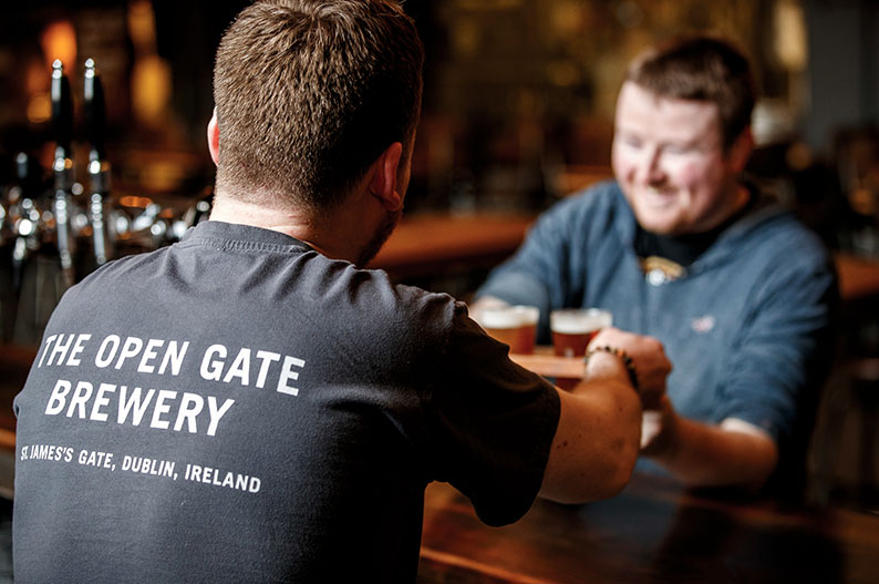 Especialistas en cervezas. Guinness Open Gate Brewery Dublin © OGB