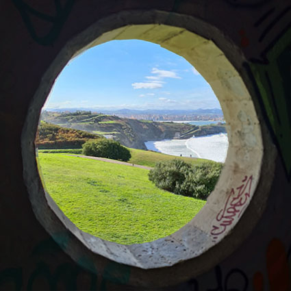 Senda del Cervigón de Gijón:  una ruta de naturaleza y arte junto al mar