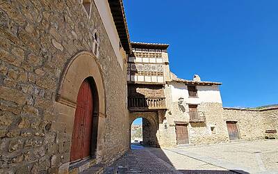 Qué ver en Mirambel, uno de los pueblos más bonitos de España y la joya del Maestrazgo turolense